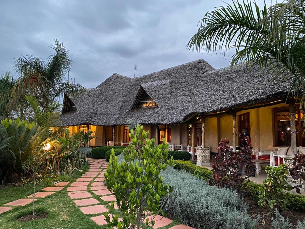 The Last Village Lodge Athi River Extérieur photo
